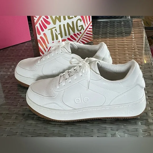 ALO Yoga Recovery Mode Sneaker ホワイト 23cm Alo Yoga Recovery Mode Pure White 23cm - メルカリ